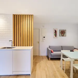  Apartamento Tuapartamento Clinica Universitaria Y Hospitales By Clabao